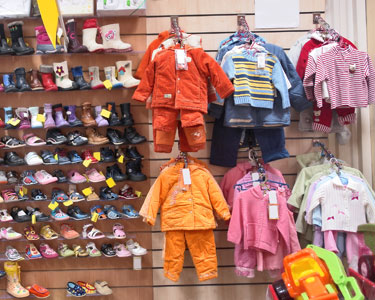 Kids Orlando: Clothing and Shoe Stores - Fun 4 Orlando Kids