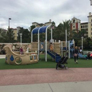 Orlando Vineland Premium Outlets Playground